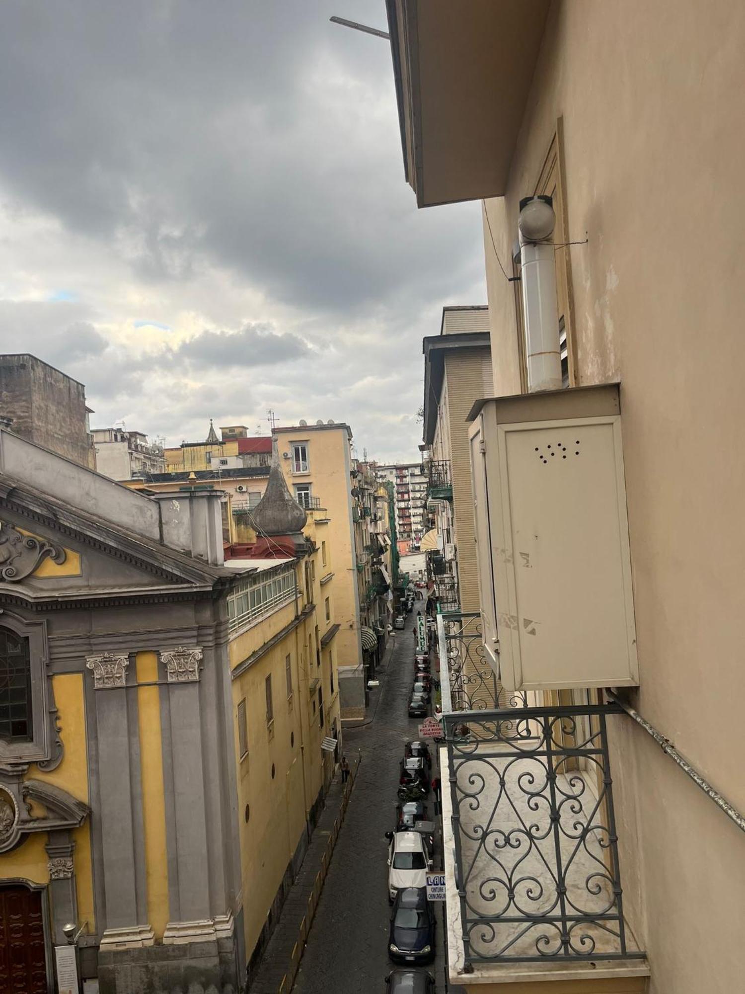 La Canzonetta Affittacamere Neapel Exteriör bild